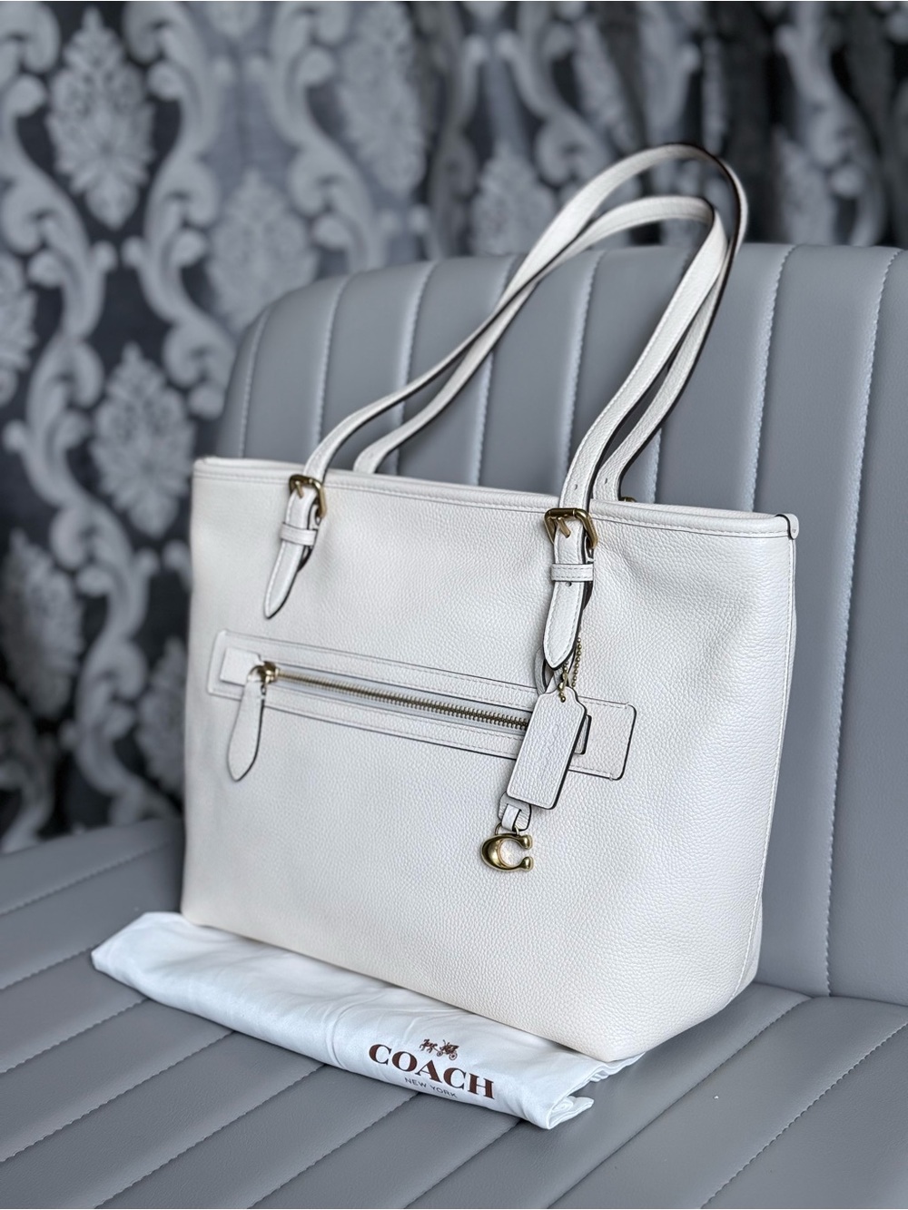 Coach NWOT Taylor Tote Bag Cream Leather - Picture 5 of 12
